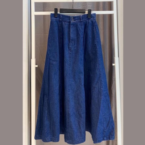 Second Hand Women's Demi Midi Flare Skirt M (Length 33")